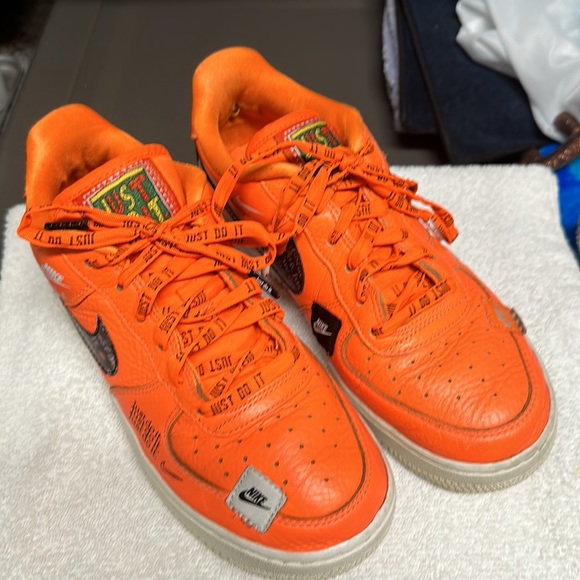 Nike Air Force One Just Do It. Pack Orange. - Picture 7 of 11